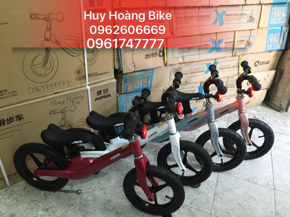 Xe thăng bằng không bàn đạp  mua ở đâu tốt ?